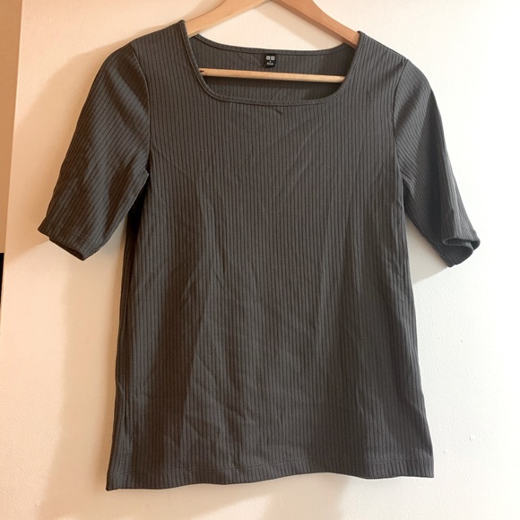 Uniqlo size small ribbed grey long sleeve - Picture 2 of 4